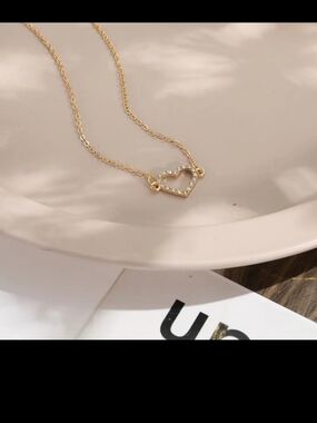 Gold 18k Golpd Plated Heart Pendant Necklace with Crystal Accent